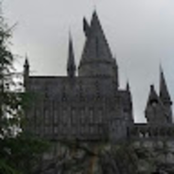 Meet your Posher, Kaitlin - Picture 1 of 1